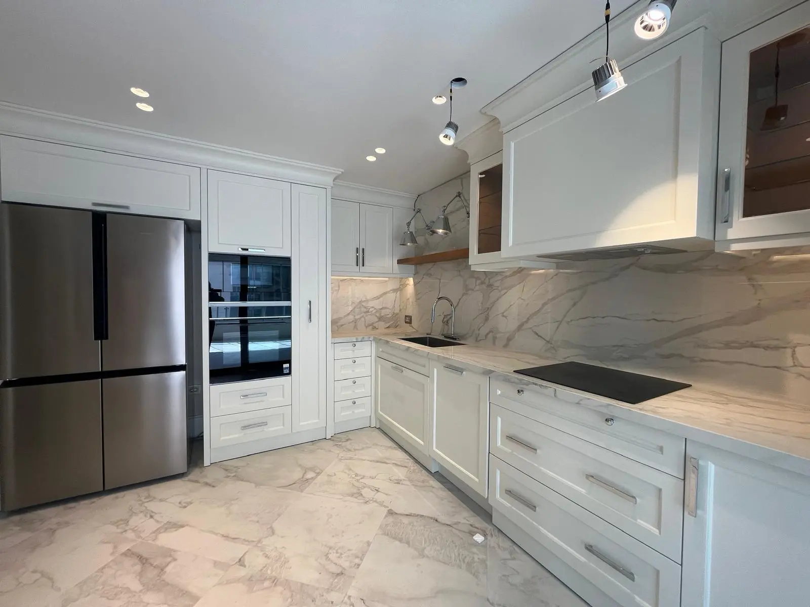 Fitted kitchen